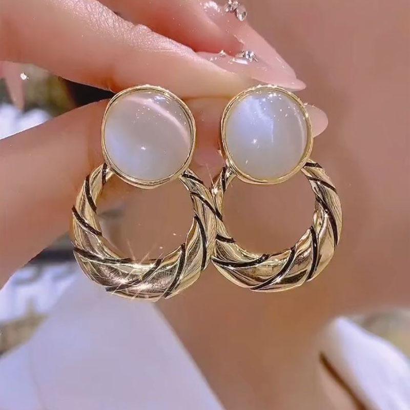 Simple Cat Eye Stone Earrings, Round Temperament Earrings, Fashionable and Trendy Earrings for Women