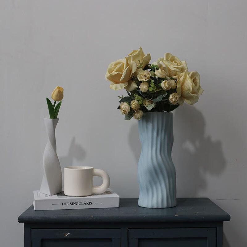 Shangqi Morandi Ceramic Striped Vase