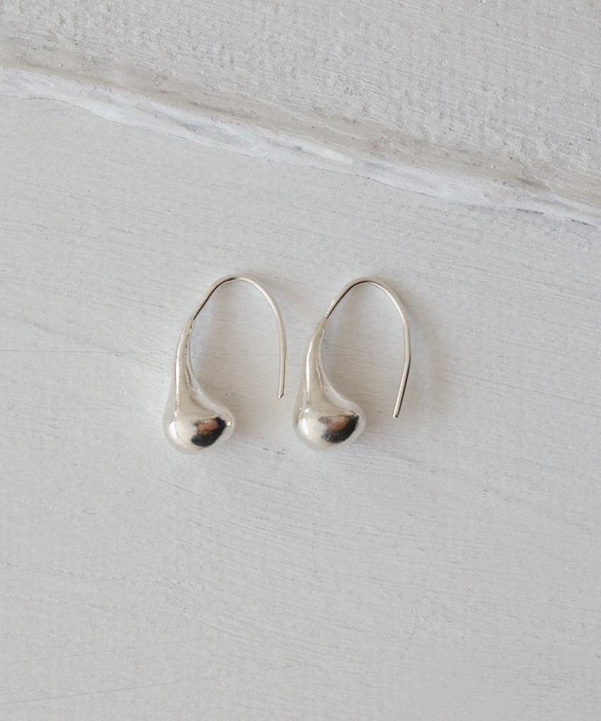 Reindeer Grotto Earring 02