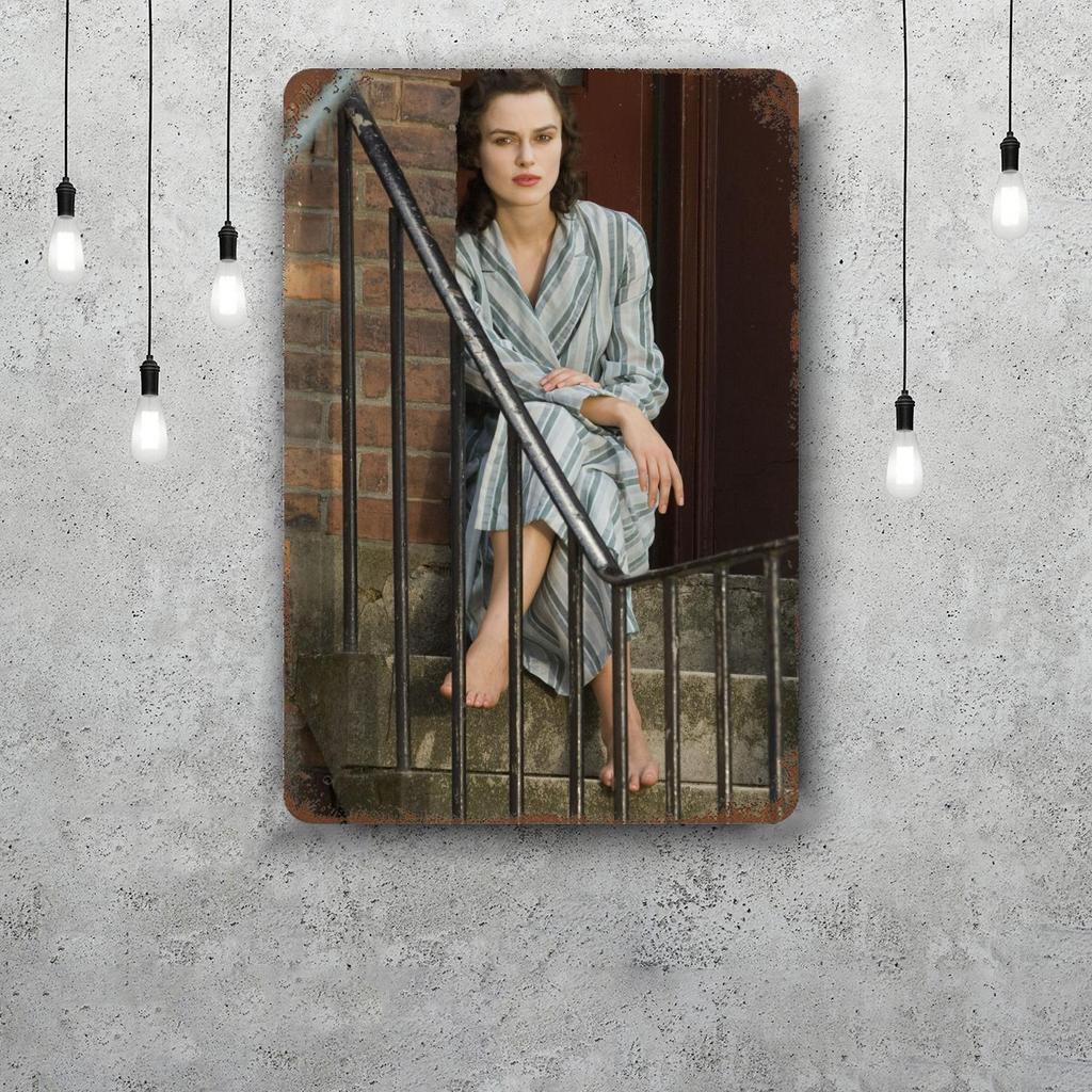keira knightley Decor Vintage Metal Signs Tin Signs Captain Poster Decor for Bar Pub Club Man Cave Wall Decoration