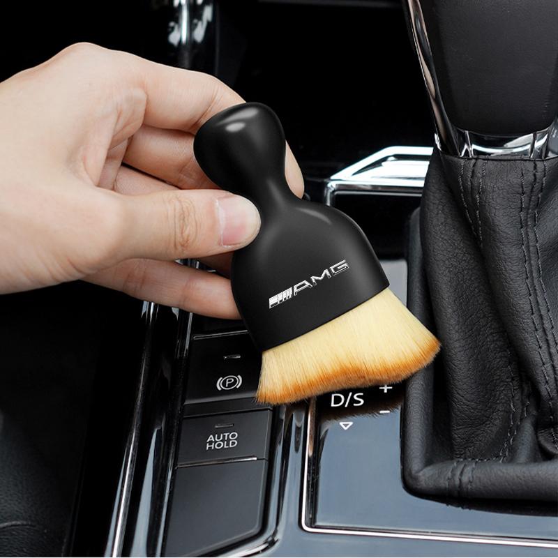 1/2pcs Car Crevice Dust Removal Artifact Brush Cleaning Brush Too For Mercedes Benz AMG GLE GLS GLC CLA GLB ML W204 W206 W205 W212 W203