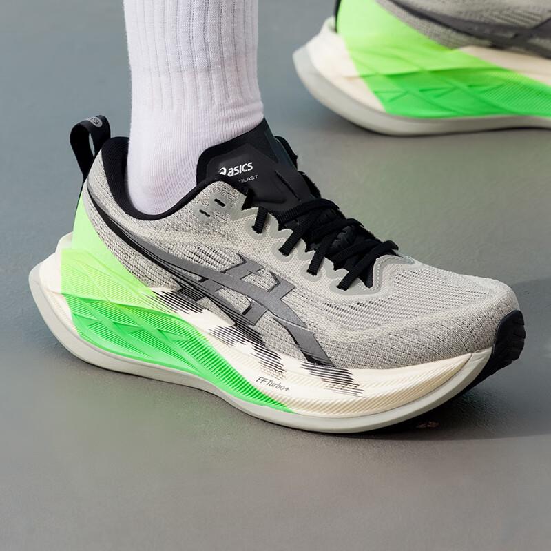 Asics Нейтральные беговые кроссовки 1013A190-020