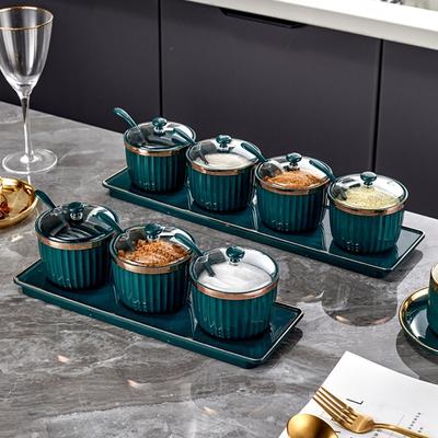 Бутылка с крышкой. Бутылки для приправ. Контейнер для перца и сахара. Коробка для хранения приправ. Банка для приправ.