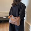 Retro Matte Small Bag Women 2025 New Casual Versatile Messenger Bag Commuter Shoulder Bucket Bag