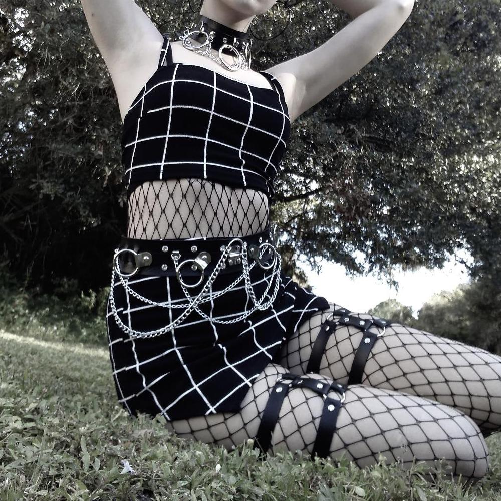 2 ряда Ночная одежда Кожаное кольцо на бедро Готические подвязки Портупея для ног Подвязочный пояс