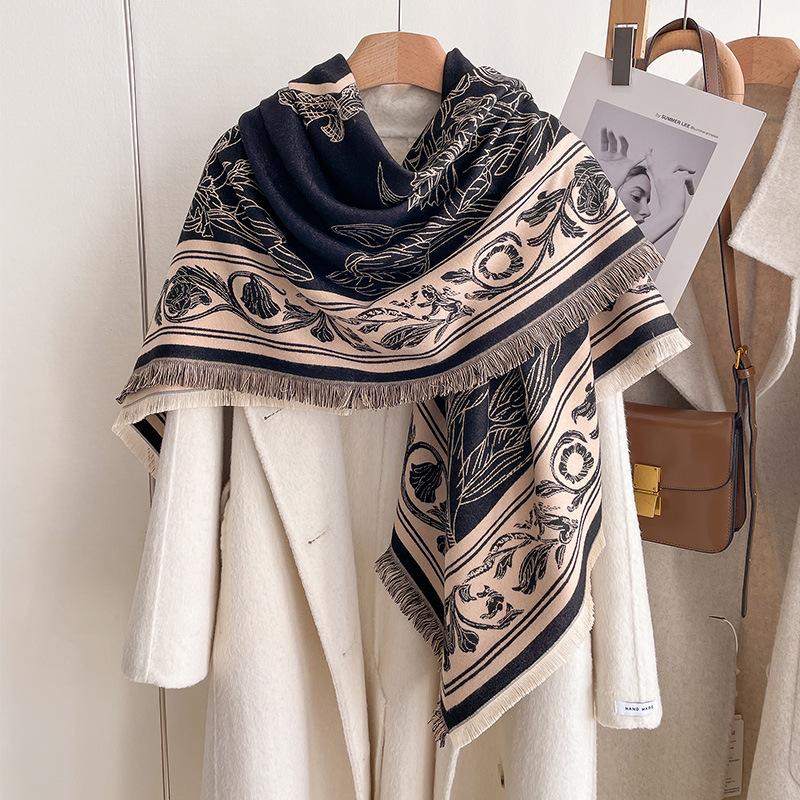 Fashionable Retro European-Style Flowery Large Square Scarf Double-Sided Women'S Imitation Cashmere Warm Scarf Simple And Versatile