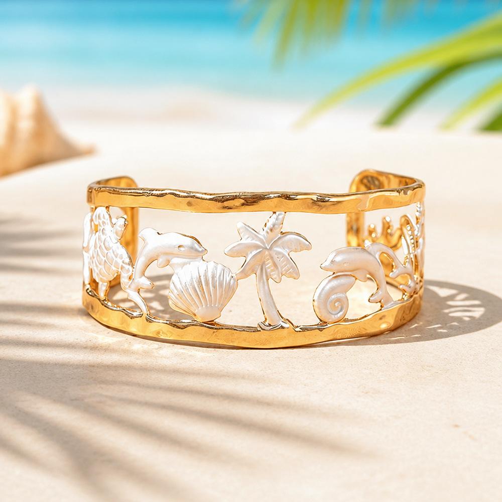 Tropical style coconut shell bracelet for women, summer high-end dripping oil open bracelet arm ring for women