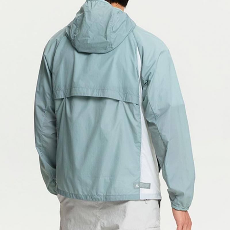 New Balance Куртка C28 Nbnae22453 40 Uni Hiking легкая ветровка