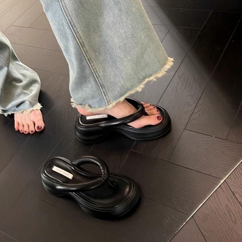 Дизайнерские летние шлепанцы на толстой подошве, женские модные элегантные шлепанцы с перемычкой между пальцами, на платформе и толстом каблуке, женские пляжные сандалии