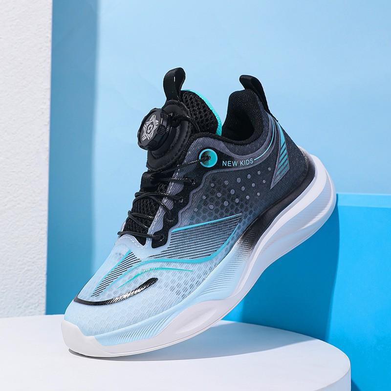 Youth style shoes Boys Breathable Flyknit Running Shoes With Non-Slip Sole Lightweight Kids Athletic Sneakers Indoor Outdoor Use