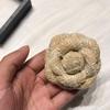 Роскошная кожаная брошь-цветок камелии - Элегантная ручная работа, 3D-булавка-корсаж для женщин
