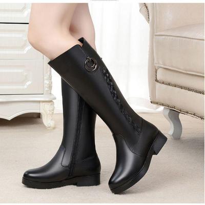 Женские облегающие ботфорты из мягкой кожи - на массивном или плоском каблуке, на флисовой подкладке, в повседневном рыцарском стиле.