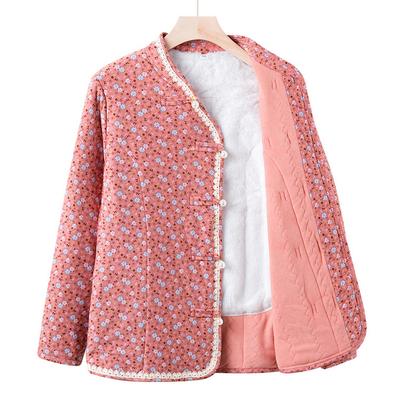 Матери носят маленькие хлопковые куртки с длинными рукавами, защитой спины плюс бархатные теплые куртки из верблюжьего бархата с утолщенной хлопковой подкладкой