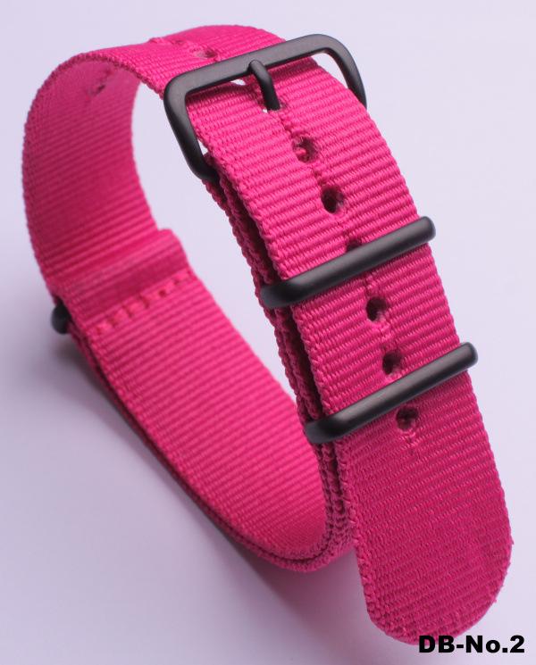 Черный нейлоновый и парусиновый ремешок для часов с вакуумно-нанесенной застежкой