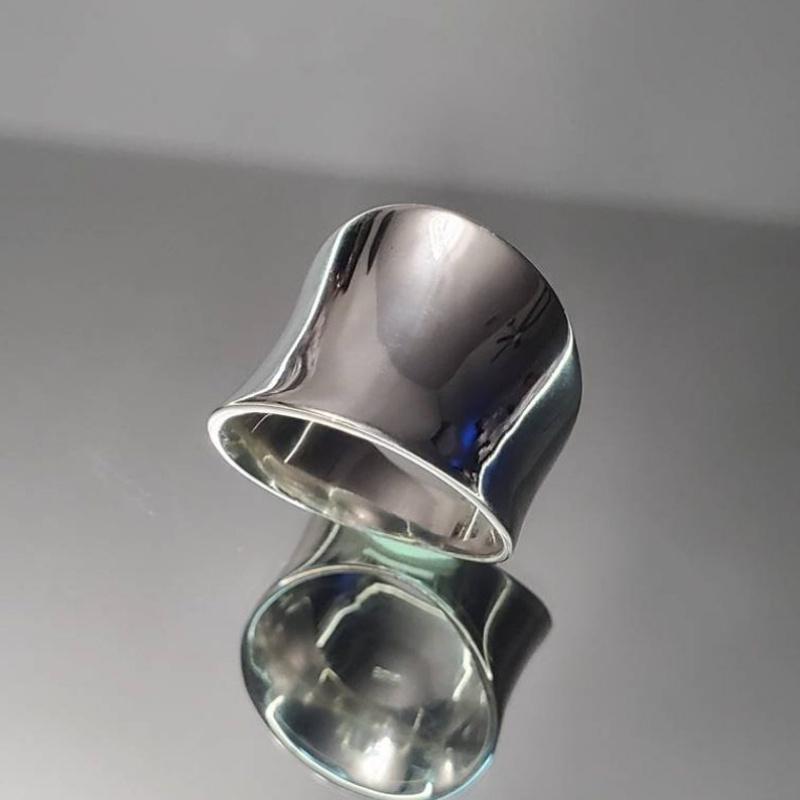 Крошечные серебристые широкие кольца для лица, ювелирные изделия из цинкового сплава, винтажный стиль для отдыха для женщин, повседневное кольцо