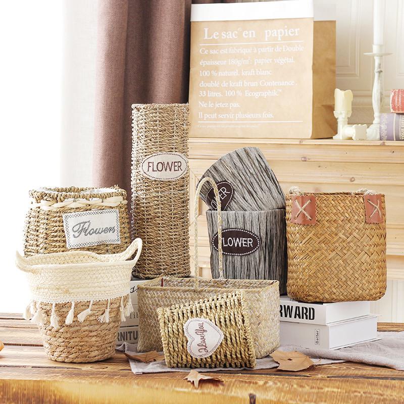 Handheld Flower Basket for Fresh & Dried Flowers, Woven with Willow, Rattan & Straw - Perfect for Flower Arrangement or Picnic