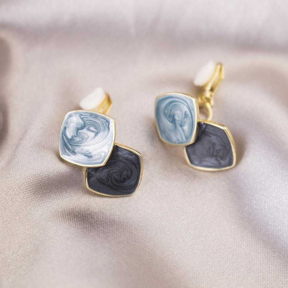 Универсальные легкие роскошные клипсы для ушей без проколов, повседневные высококачественные треугольные клипсы для ушей, универсальные женские серьги