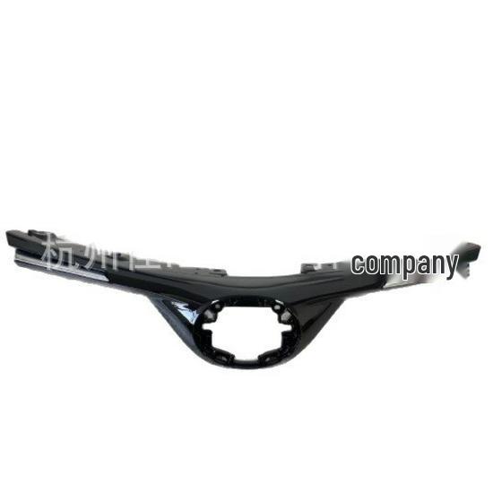 Grille with Badge 53101-0R140 for 2016 Toyota RAV4