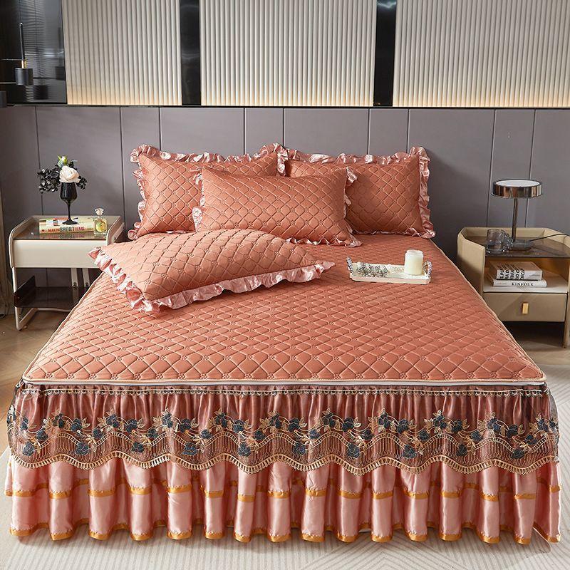 Комплект из 3 предметов для спальни Высококачественная юбка для кровати из хрустального бархата Комплект из трех предметов с толстой кружевной отделкой, стиль корейской принцессы Теплый и нескользящий чехол для матраса