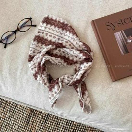 Элитная заколка для волос с жемчужной цветочной кисточкой в виде листьев.