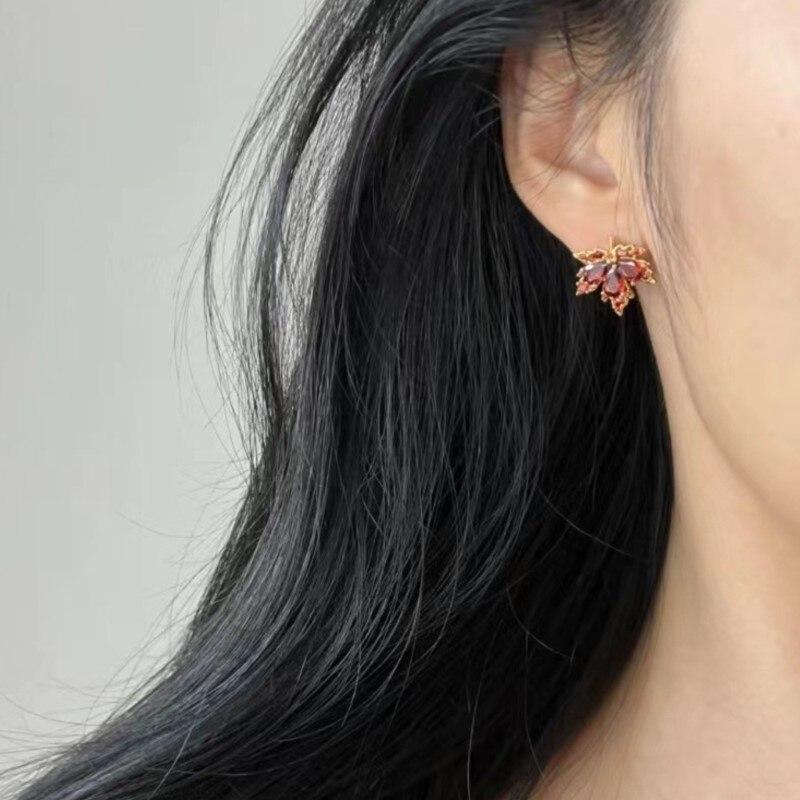 Серьги ANENJERY с красным кленовым листом и кубическим цирконием для женщин, Универсальные уникальные украшения… Больше