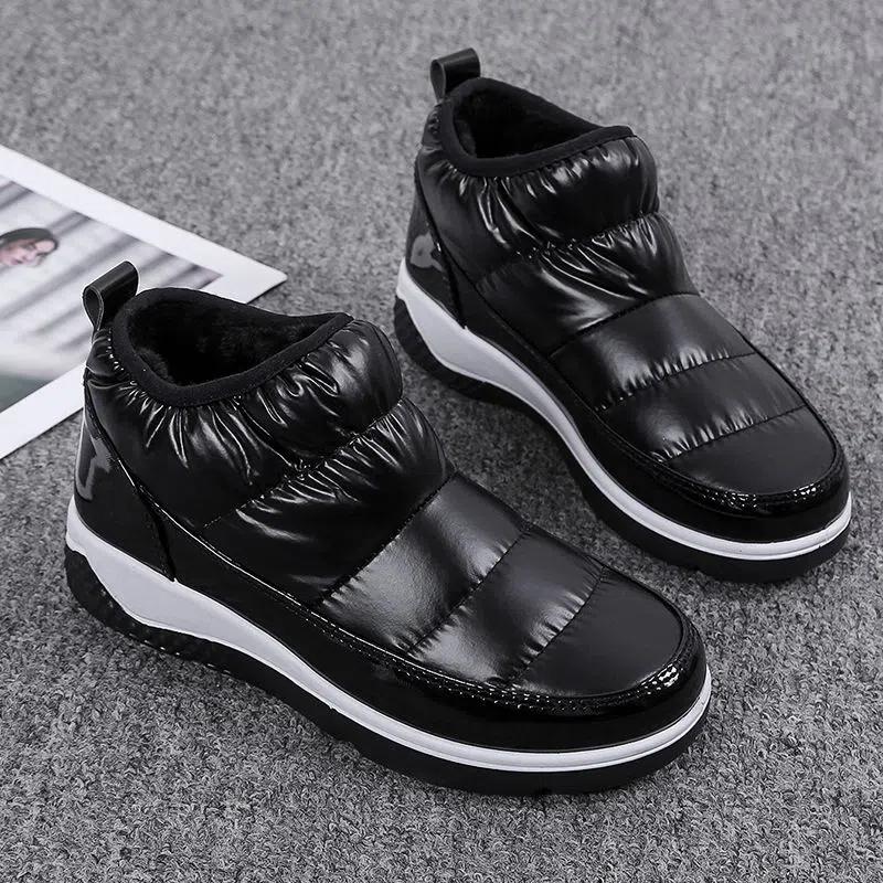 Осень и зима 2024 года, новые водонепроницаемые утолщенные теплые хлопковые ботинки, модные универсальные зимние ботинки для женщин, короткие, с плоским дном