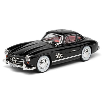 Масштаб 1/24 Классический автомобиль Benz 300SL Металлическая литая модель автомобиля со звуком и светом Коллекционирование Хобби Настольное декоративное украшение Подарок