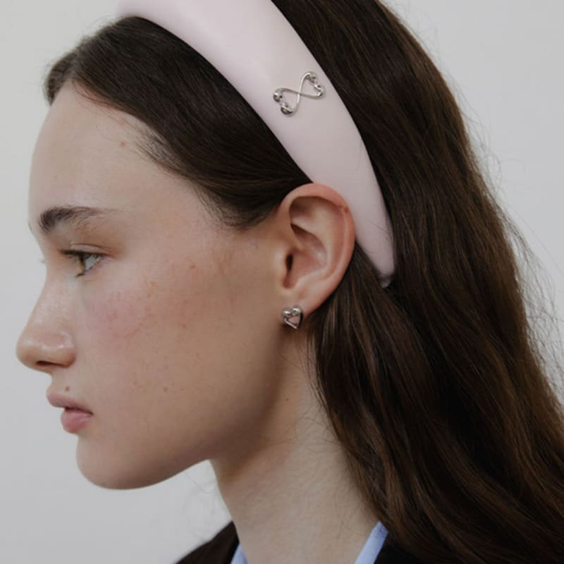 ЛЮБИ МЕНЯ МОНСТР Повязка на голову из кожи с подкладкой из пуха L (L243MHA010)