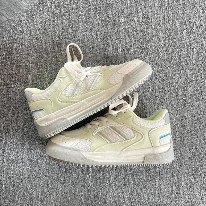 Кеды женские сетчатые дышащие повседневные женские модные новые весенне-летние универсальные на платформе белые туфли