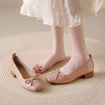 Новые женские туфли-лодочки с квадратным носком, удобные туфли на низком каблуке, осенние повседневные элегантные туфли с бантом на толстом каблуке, яркие кожаные женские туфли