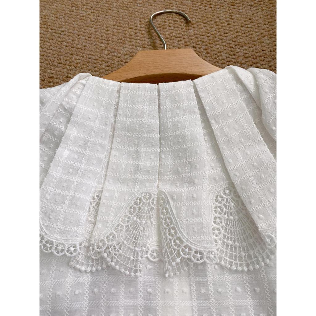 2025 Fall/Winter Women's White Check Doll Collar Lace Bell Sleeve Shirt