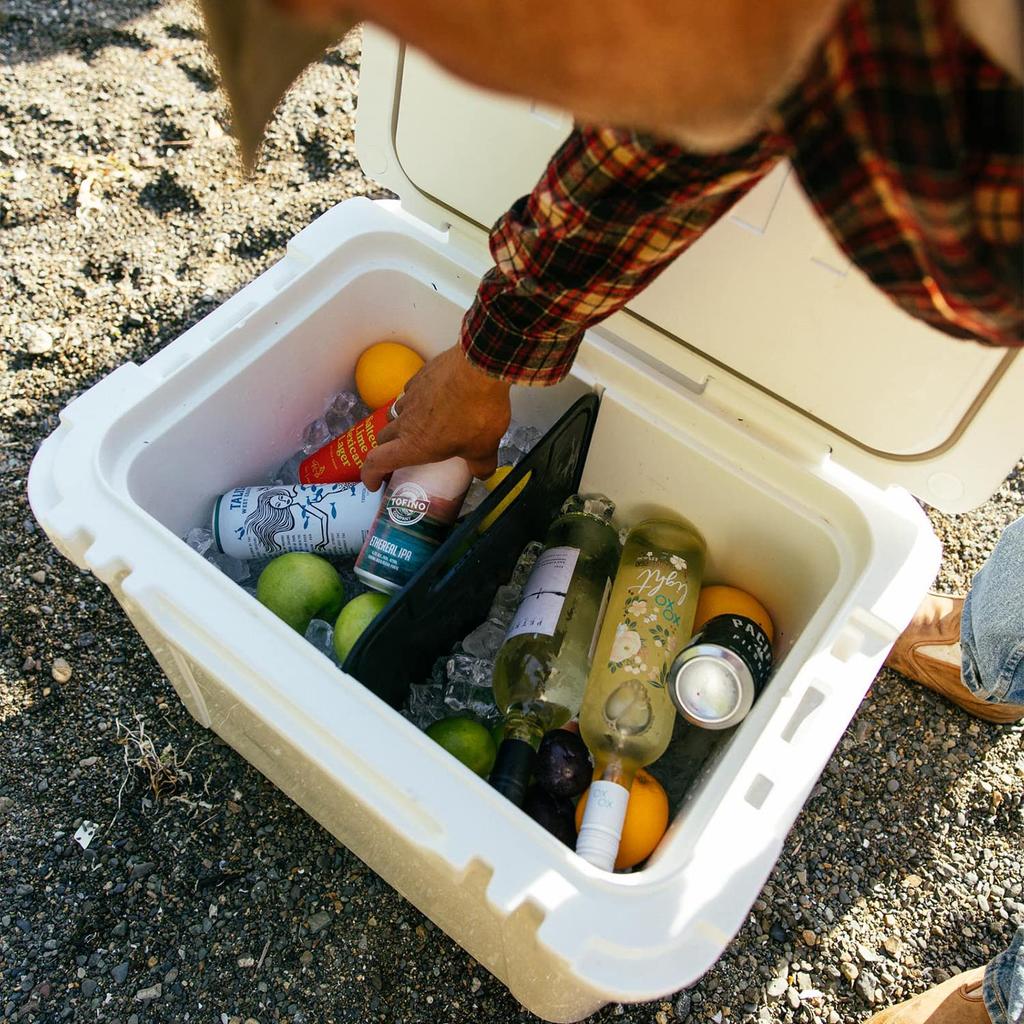 YETI Доска-холодильник Roadie 48 60 на колесах и разделитель/разделитель