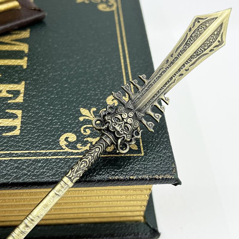 22 см Триумфальное Завоевание Дун Чжо Wo Long: Игровой мерч Fallen Dynasty Китайский стиль Металлическое копье Оружие ближнего боя Модель Игрушка Мальчик
