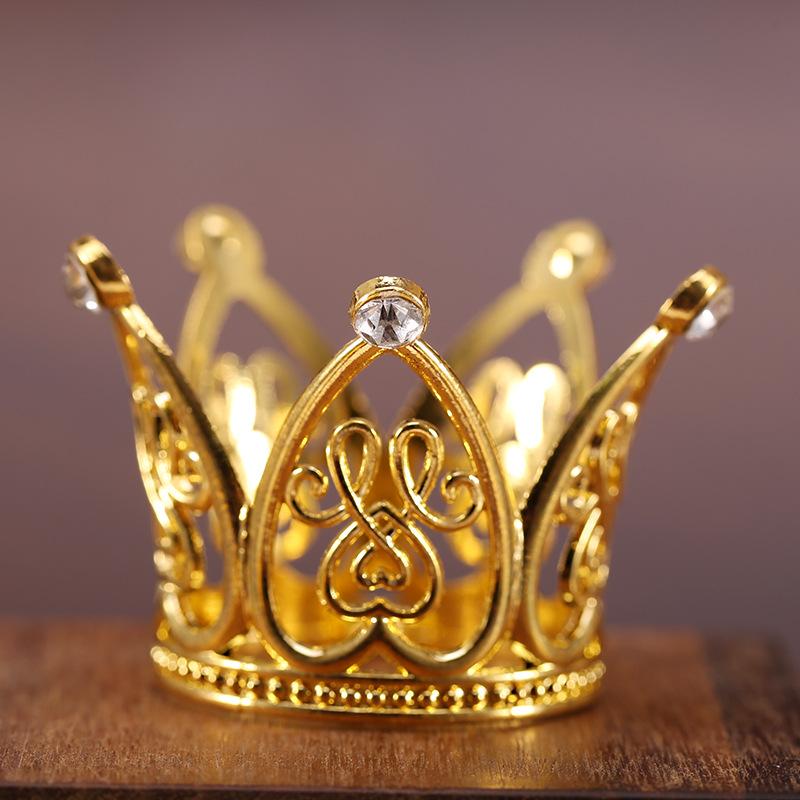 Маленькая металлическая корона для мальчиков девочек младенцев на день рождения выпускной вечер мини-тиары украшения для волос диадема для торта свадебные аксессуары для волос