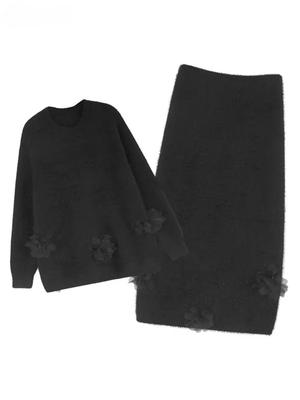 Платье свободного кроя с цветочным V-образным вырезом GMM1272