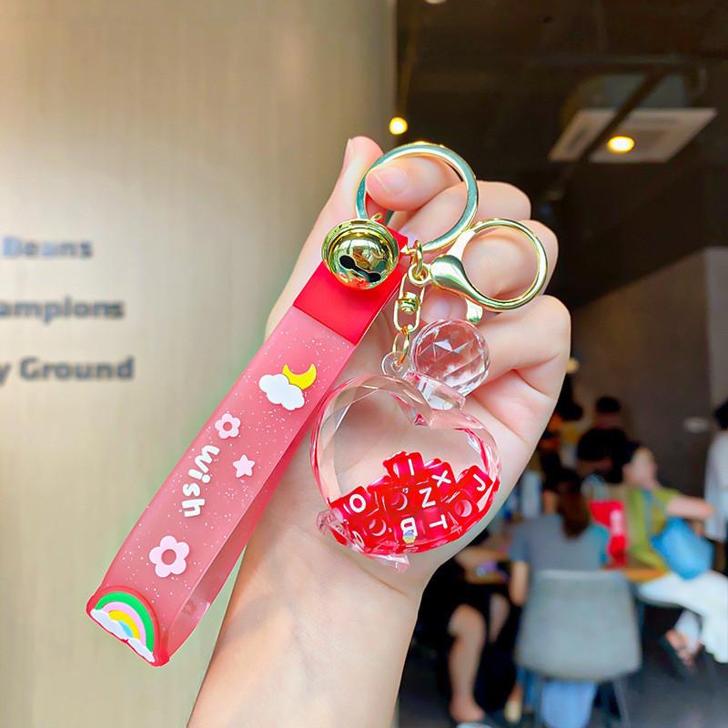 Изысканный акриловый брелок для ключей в виде флакона духов с плавающим песком для украшения автомобиля