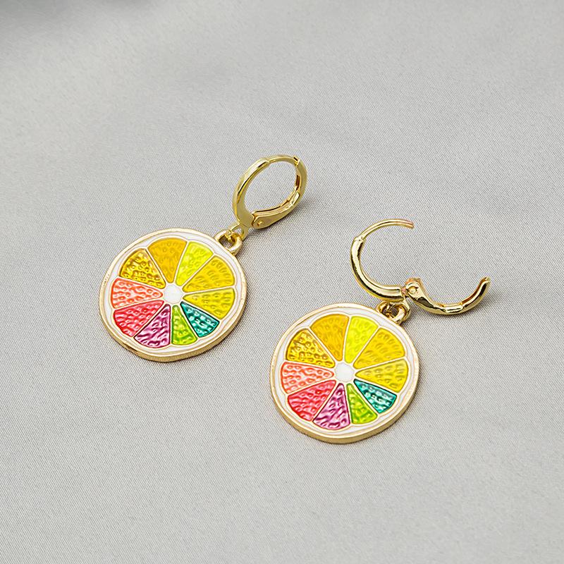 Творческие личности, красочные серьги с ломтиками лимона, модные и универсальные, маленькие серьги с пряжкой для ушей из свежих и сладких фруктов для женщин