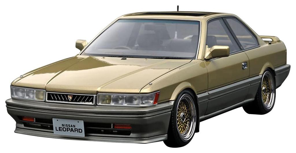 Ignition Model Nissan Leopard Ultima Complete Model IG3700 1/18 3.0 (F31) Gold/Silver (1/18 scale)