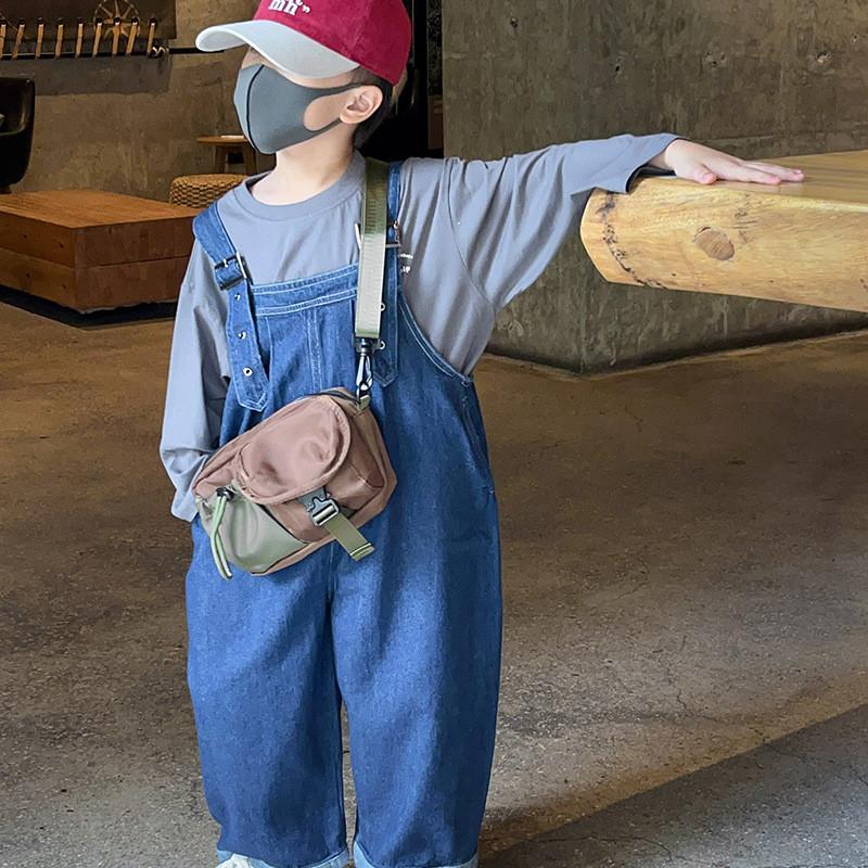 Trendy Large Capacity Shoulder Bag With Cartoon Design Ideal For All Gender Casuals