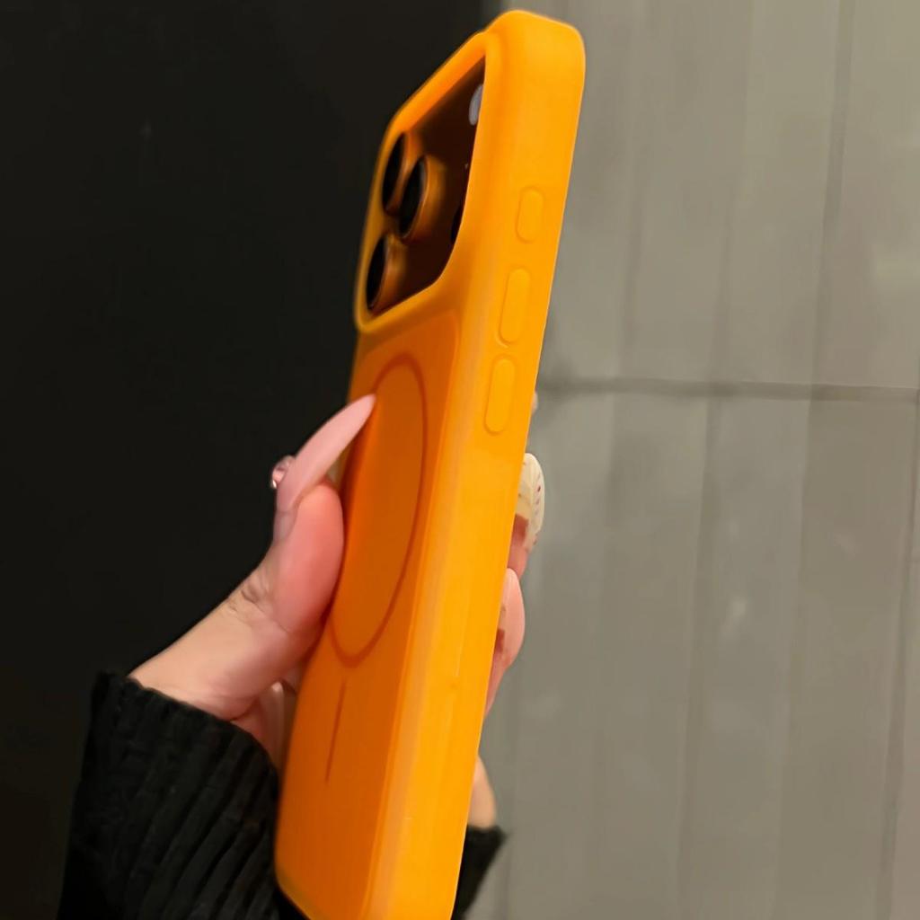 Тонкий магнитный силиконовый защитный чехол для iPhone 17 Pro Max - Дизайн «Мороженое Желе»