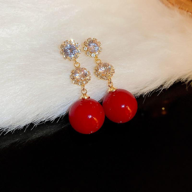 Серьги-пусеты с круглым красным жемчугом из циркона для женщин, темпераментные серьги-пусеты красного цвета в стиле легкой роскоши, милый простой циркон для женщин