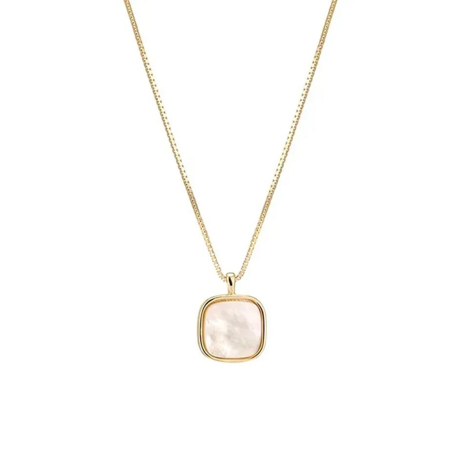 1 Pcs Light Luxury Temperament Shell Necklace Design Sense Mother of Pearl Buckle Chain Internet Famous Exquisite New