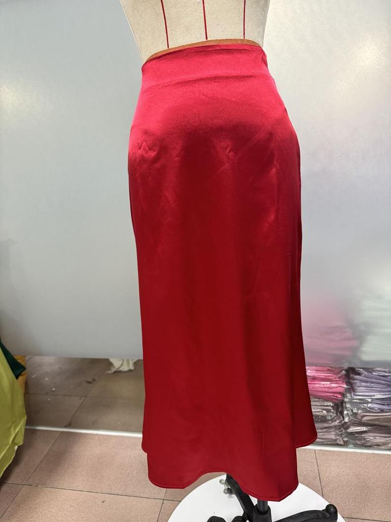 Женская атласная шелковая юбка-миди фасона "рыбий хвост" - Осенняя коллекция