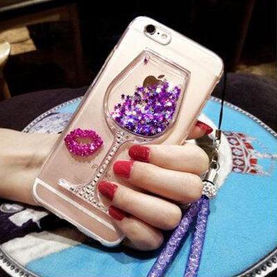 Силиконовый чехол для Apple 15 с жидкими стразами и дизайном бокала вина идеально подходит для iPhone 12, 13 и 14.