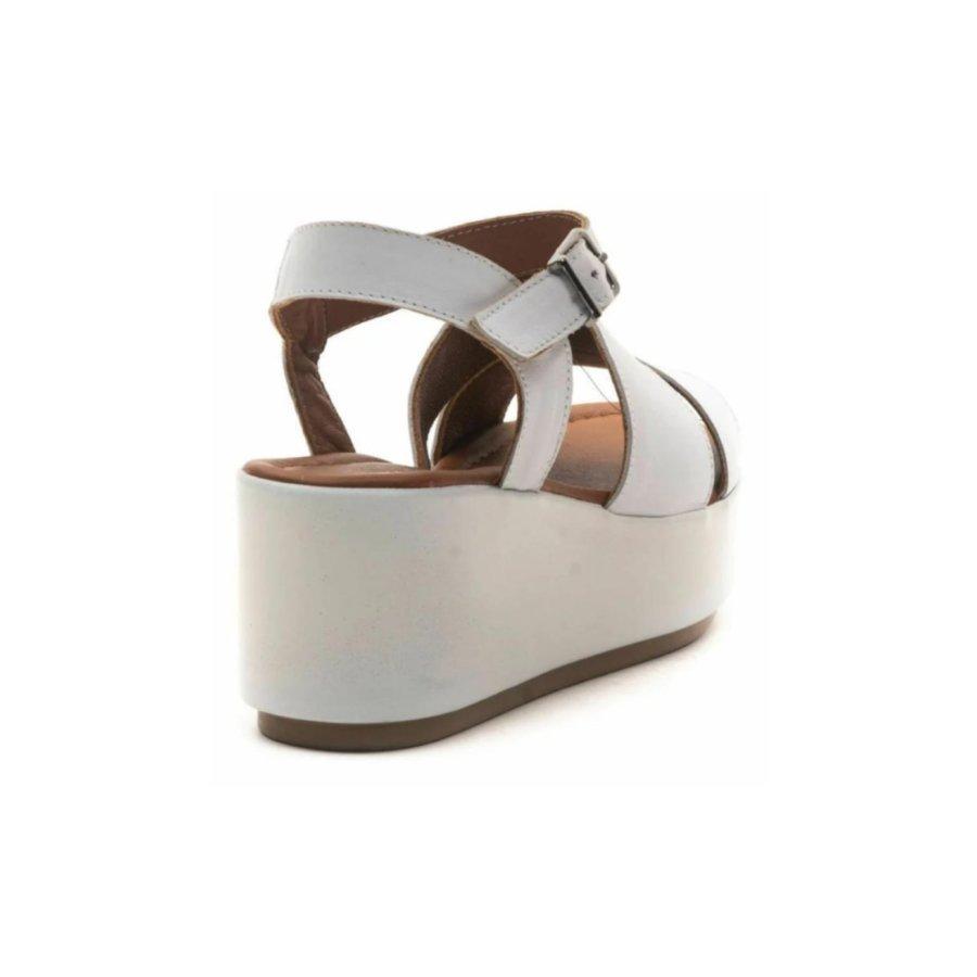 Женские комфортные босоножки на танкетке из натуральной кожи