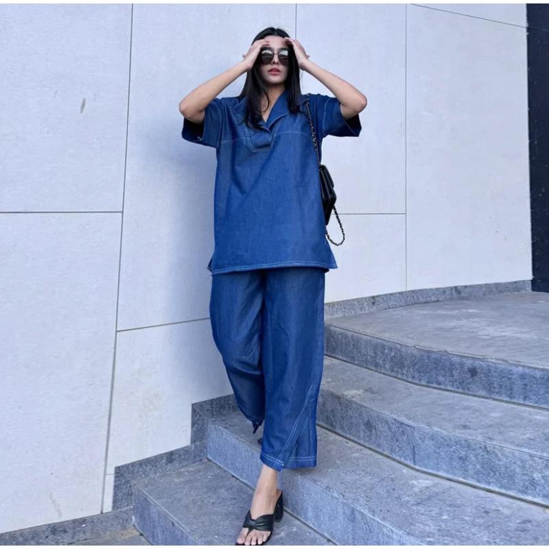 2025 Летний повседневный комплект из джинсовой ткани для женщин, модные винтажные рубашки с отложным карманом, широкие брюки на шнурке, комплект из 2 предметов, однотонный наряд