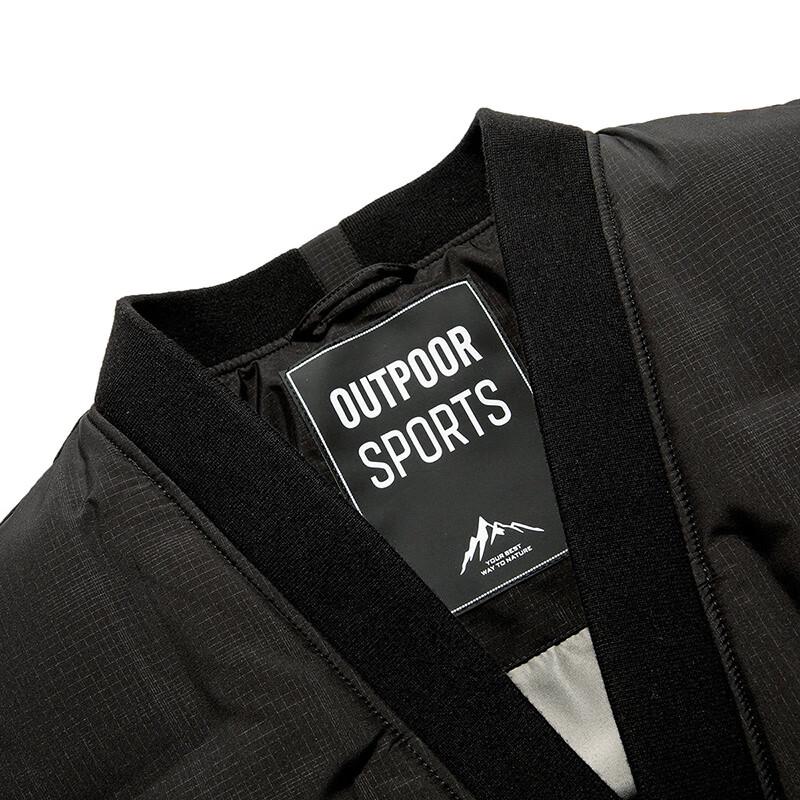 Мужской зимний пуховый жилет