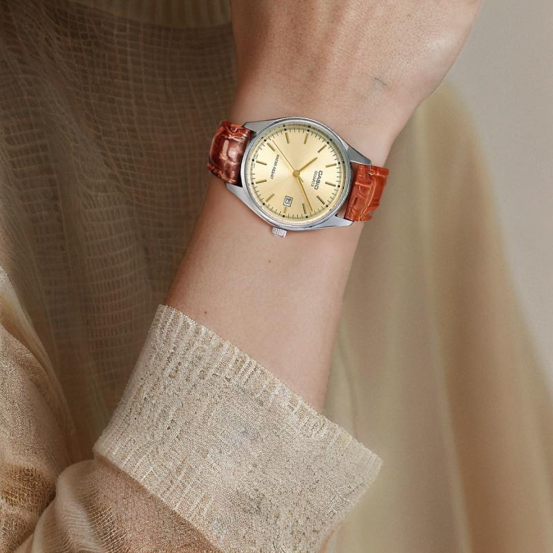 Casio Серия STANDARD ретро литературная мода простой классический серия со стрелками отображение даты большой циферблат водонепроницаемый бизнес кварцевый механизм MTP-1175E-9AJH