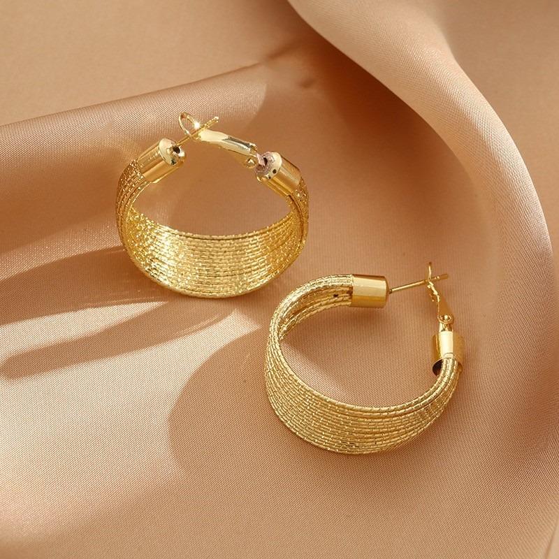 Fashionable and Exaggerated C-shaped Gold Earrings with Temperament, Multi-layered Circle Earrings, High-end Earrings for Women