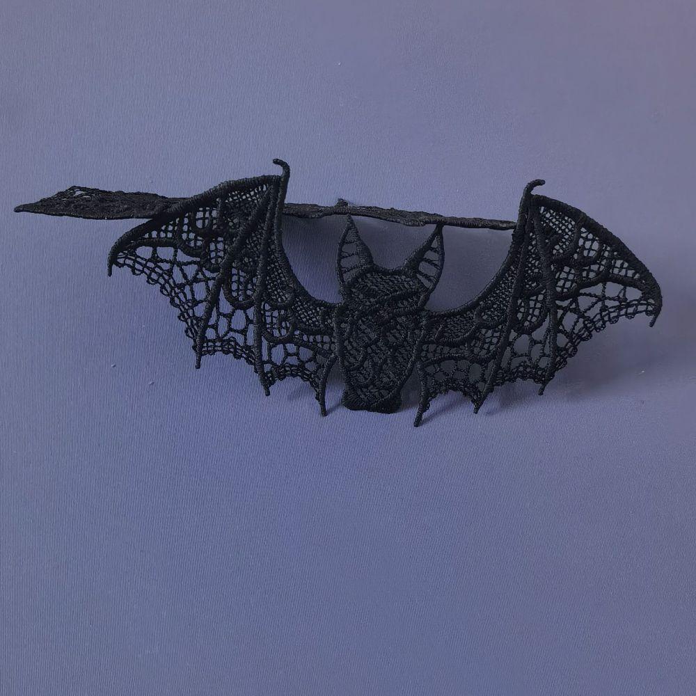 Realistic Lace Bat Pendant Lightweight Halloween Room Decoration  for DIY Clothing  Home Decoration